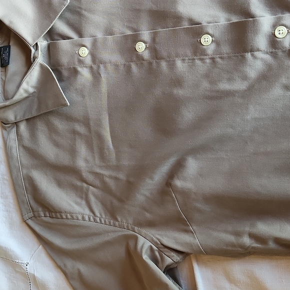 Hartwell Khaki Long Sleeve Casual Button Down Sz. M Shirt - Picture 6 of 10